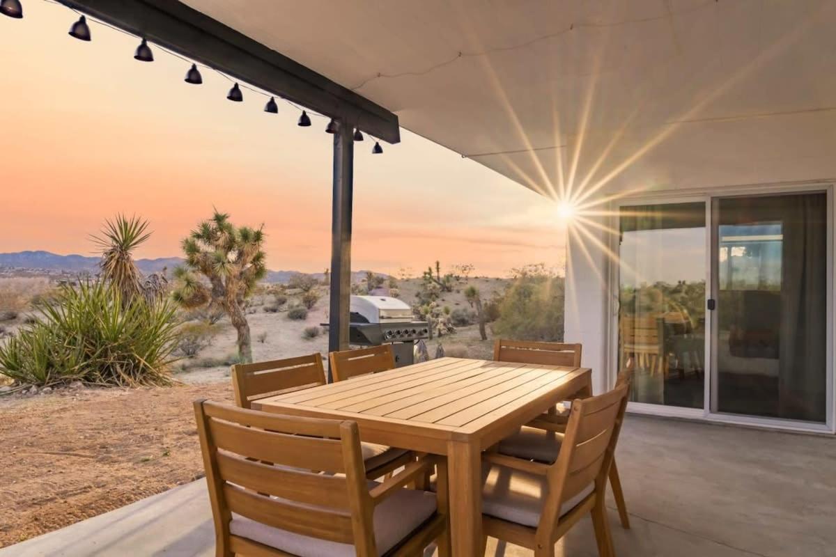 Villa Kinetic House-Joshua Trees Sculptures Cowboy Pool Yucca Valley Exterior foto